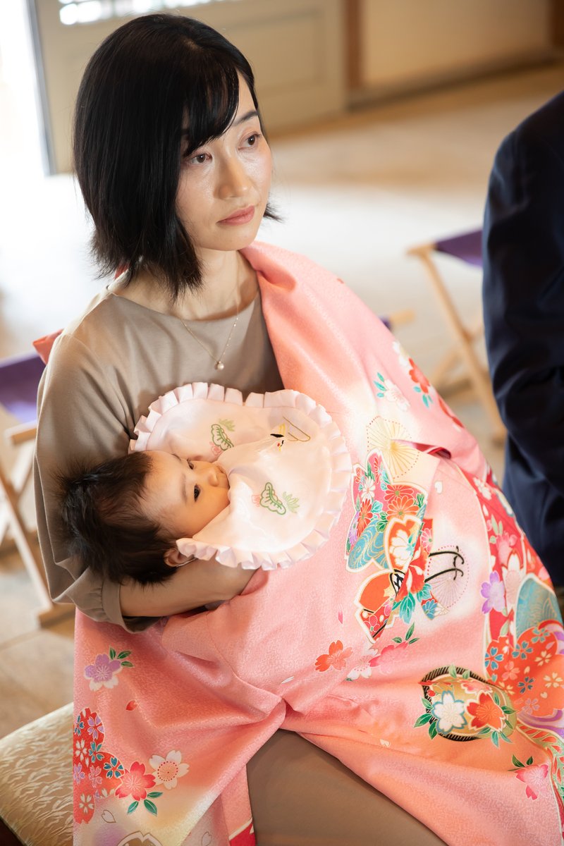 祝い着の赤ちゃん